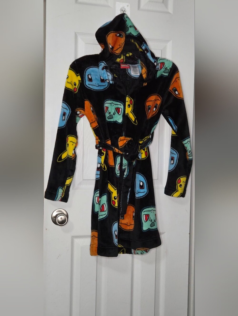 Pokemon Boys Large Hooded Plush Fleece Bathrobe Pikachu Squirtle Size L 10/12